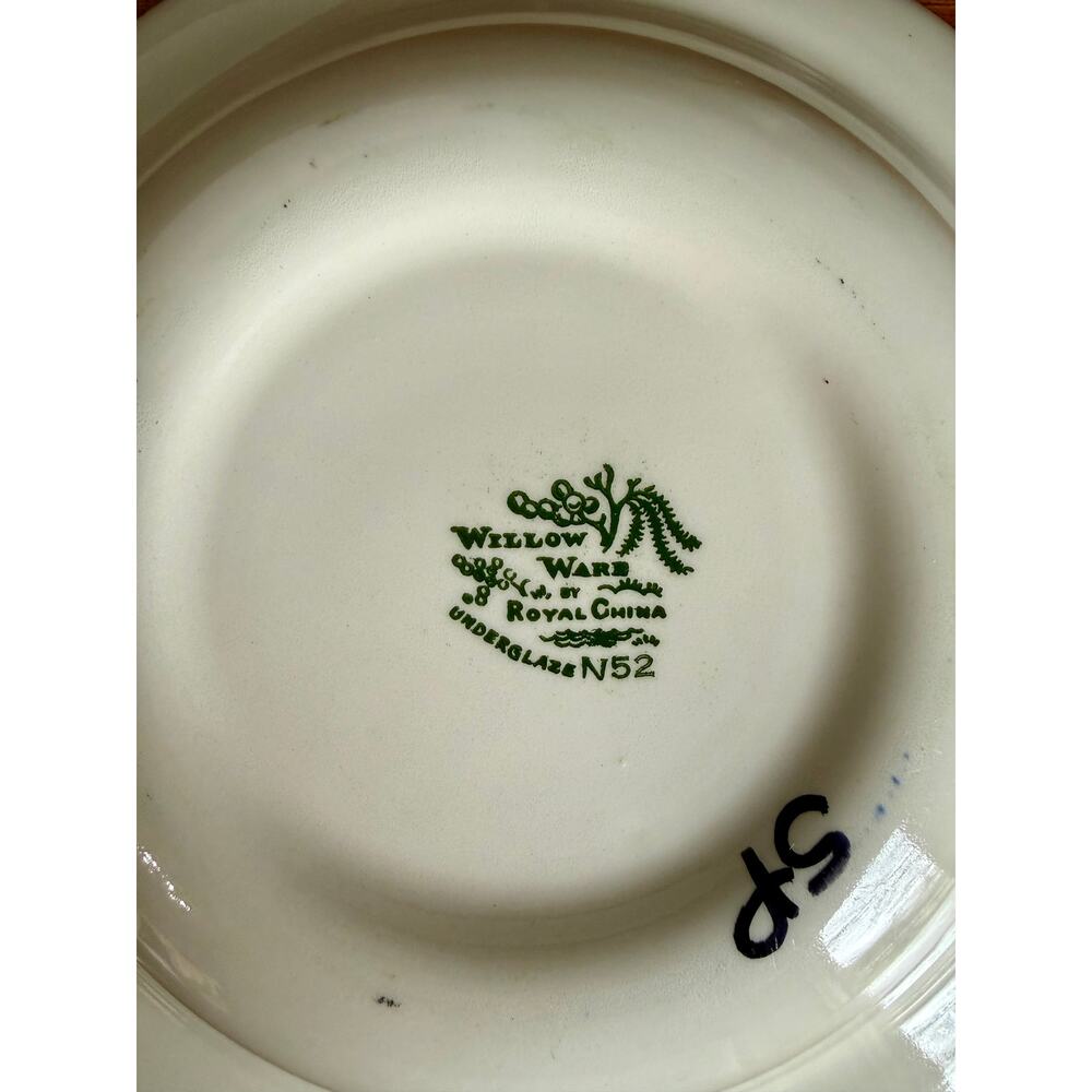 Vintage Blue Willow Serving Bowl Royal China Willow Ware N52 Blue White - Picture 4 of 5